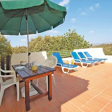 Villa Sleeps 4